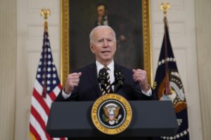 Biden-Announces-24/7-Port-Operations-to-Improve-Supply-Chain-Disruptions-in-the-Auto-Transport-Industry